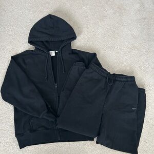 TNA Black Sweatfleece Mega Fit